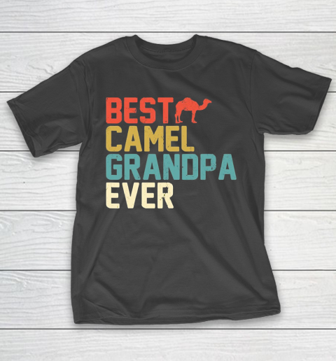 Grandpa Funny Gift Apparel  Best Camel Grandpa Ever Retro Grandpa Gifts T-Shirt