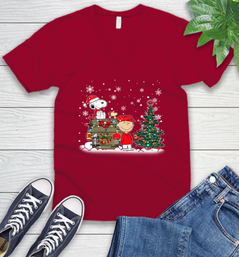 NFL Tampa Bay Buccaneers Snoopy Charlie Brown Christmas Football Super Bowl Sports V-Neck T-Shirt 7