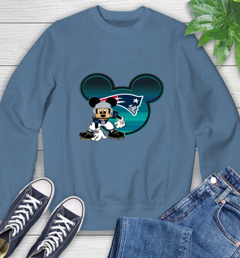 NFL New England Patriots Mickey Mouse Disney Football T Shirt Sweatshirt 7
