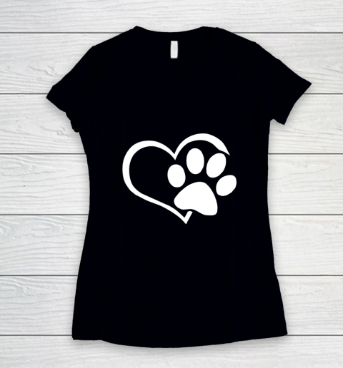 Dog Mom Shirt Dog Dad Mom Puppy Shirt Love Dogs Paw Print Heart Women Men Women's V-Neck T-Shirt