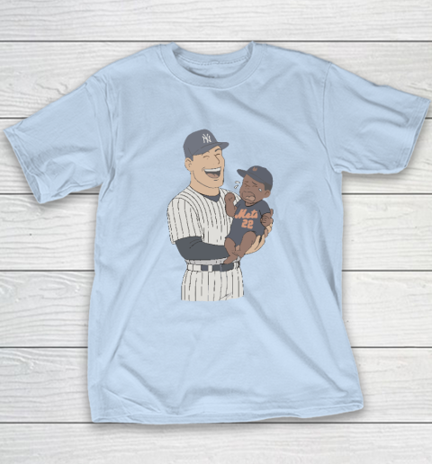 Yankees Holding Crying Mets Baby Youth T-Shirt 5