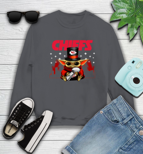 Super Bowl Baby Yoda Loves The Kansas City Chiefs Star Wars NFL Shirts 30