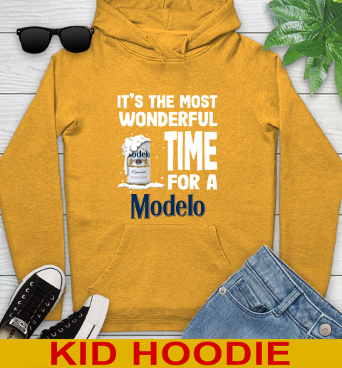 I't the most wonderful time for a Modelo Especial beer lovers 129