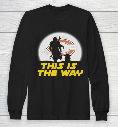 Chicago Bears NFL Football Star Wars Yoda And Mandalorian This Is The Way Long Sleeve T-Shirt