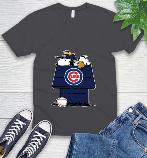 MLB Chicago Cubs Snoopy Woodstock The Peanuts Movie Baseball T Shirt V-Neck T-Shirt 5