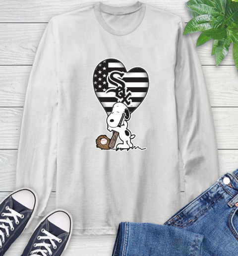 Chicago White Sox MLB Baseball The Peanuts Movie Adorable Snoopy Long Sleeve T-Shirt