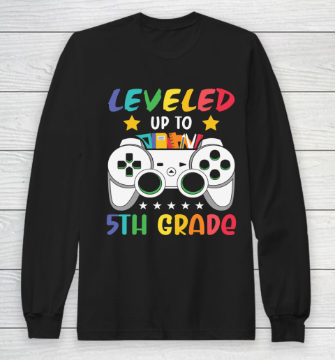 Back To School Shirt Leveled up to 5h grade Long Sleeve T-Shirt