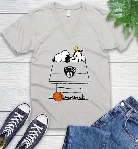 Brooklyn Nets NBA Basketball Snoopy Woodstock The Peanuts Movie V-Neck T-Shirt