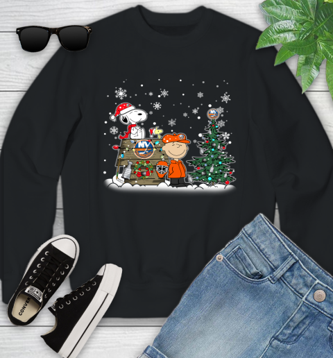NHL New York Islanders Snoopy Charlie Brown Woodstock Christmas Stanley Cup Hockey Youth Sweatshirt