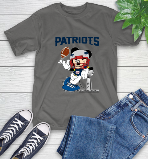 NFL New England Patriots Mickey Mouse Disney Super Bowl Football T Shirt T-Shirt 9