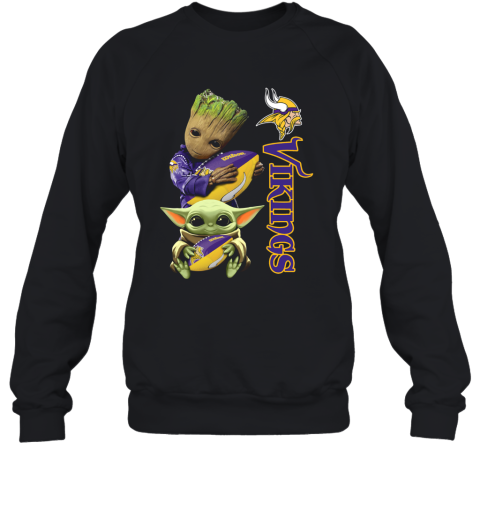 Yoda Hug Minnesota Vikings Sweatshirt 