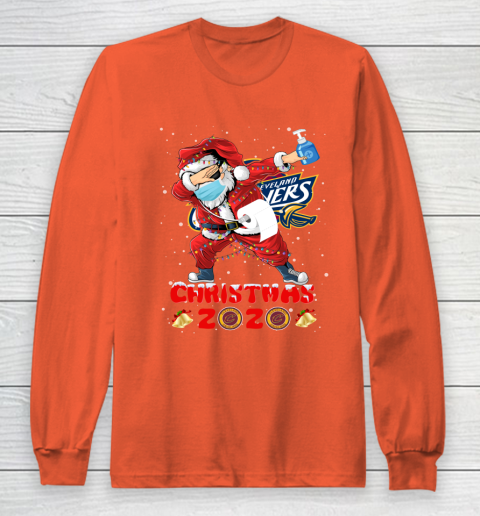 Cleveland Cavaliers Funny Santa Claus Dabbing Christmas 2020 NBA Long Sleeve T-Shirt 3