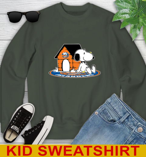 NHL Hockey New York Islanders Snoopy The Peanuts Movie Shirt Youth Sweatshirt 9