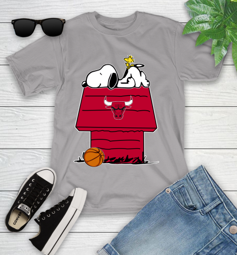 Chicago Bulls NBA Basketball Snoopy Woodstock The Peanuts Movie Youth T-Shirt 4