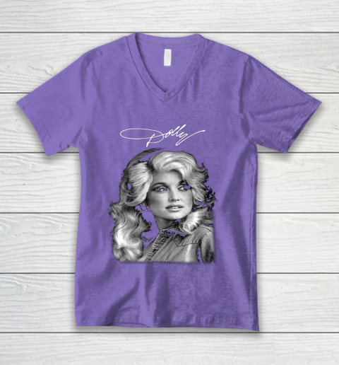 Dolly Parton Classic Vintage Signature V-Neck T-Shirt 8
