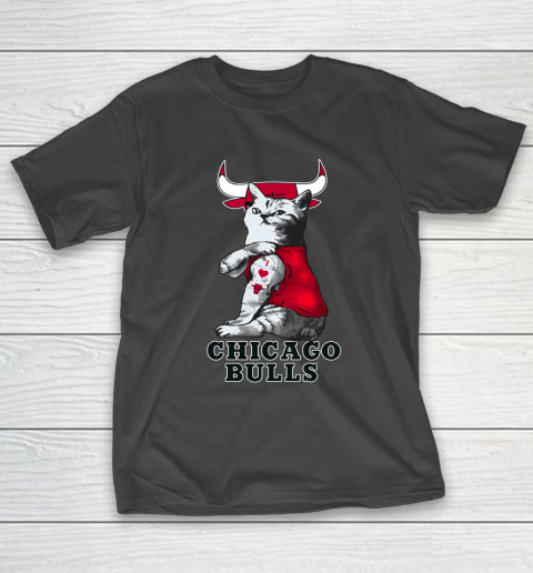 NBA Basketball My Cat Loves Chicago Bulls T-Shirt