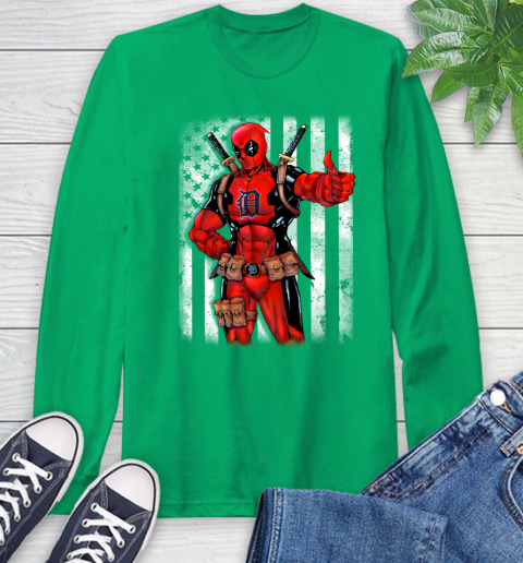green detroit tigers shirt