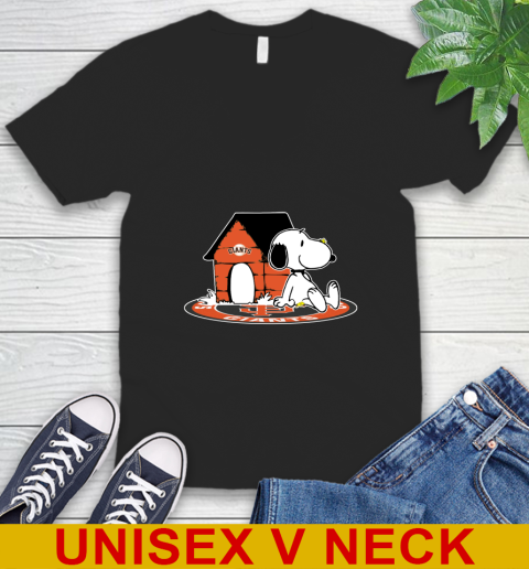 MLB Baseball San Francisco Giants Snoopy The Peanuts Movie Shirt V-Neck T-Shirt 2