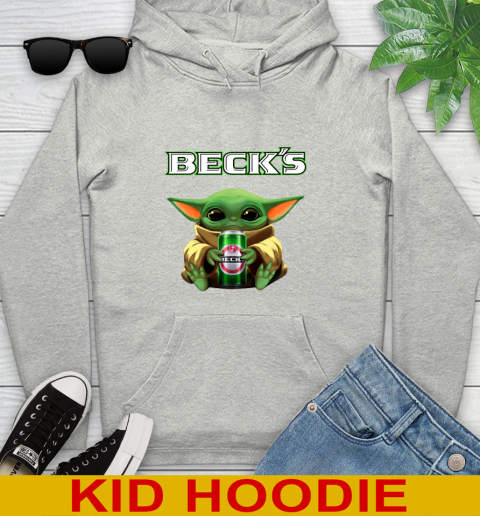 Star Wars Baby Yoda Hugs Beck's Beer Shirt 134