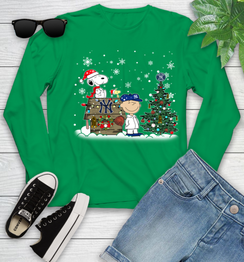 MLB New York Yankees Snoopy Charlie Brown Christmas Baseball Commissioner's Trophy Youth Long Sleeve 7