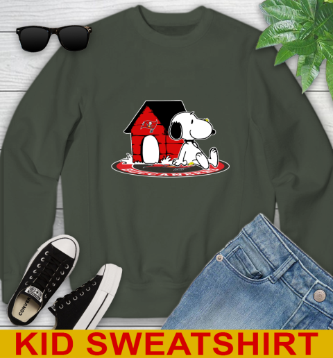 NFL Football Tampa Bay Buccaneers Snoopy The Peanuts Movie Shirt Youth Sweatshirt 9