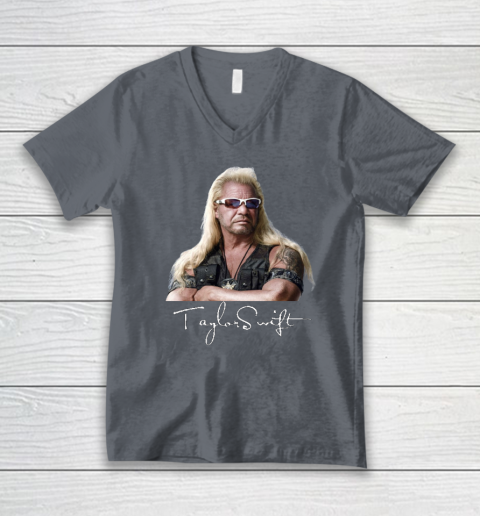 Taylor Swift Dog The Bounty Hunter Tee V-Neck T-Shirt 3