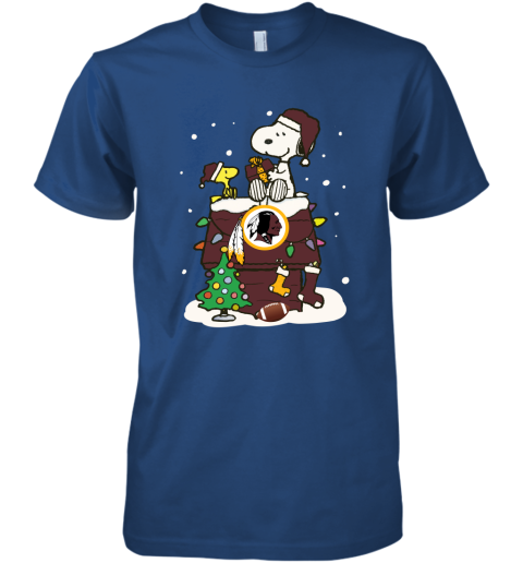A Happy Christmas With Washington Redskins Snoopy Premium Men's T-Shirt