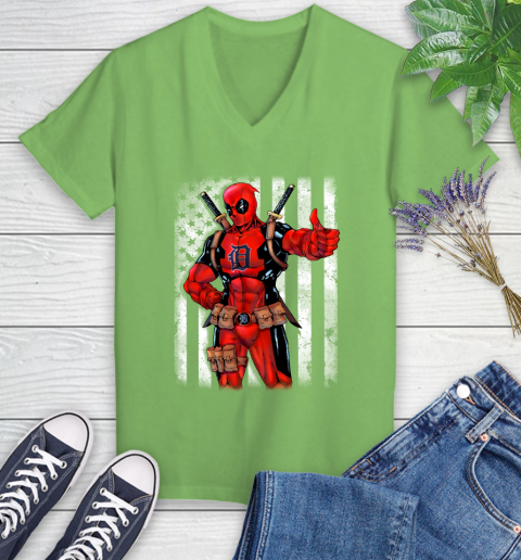 green detroit tigers shirt
