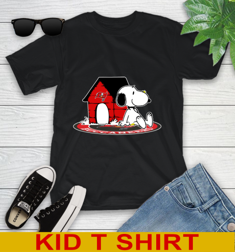 NFL Football Tampa Bay Buccaneers Snoopy The Peanuts Movie Shirt Youth T-Shirt 2