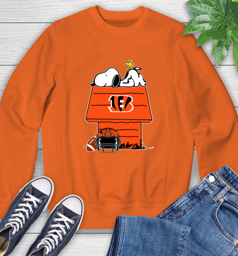 Cincinnati Bengals NFL Football Snoopy Woodstock The Peanuts Movie Sweatshirt 4