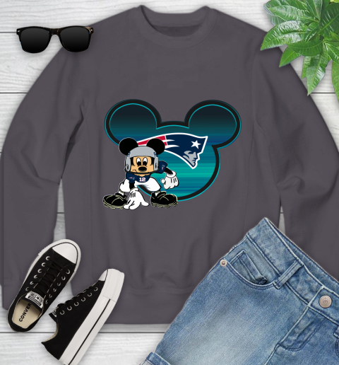 NFL New England Patriots Mickey Mouse Disney Football T Shirt Youth Sweatshirt 6