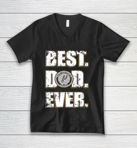 NBA San Antonio Spurs Basketball Best Dad Ever Family Shirt V-Neck T-Shirt