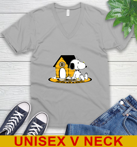 NHL Hockey Boston Bruins Snoopy The Peanuts Movie Shirt V-Neck T-Shirt 4