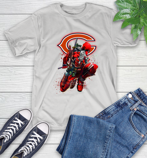 NFL Deadpool Marvel Comics Sports Football Chicago Bears T-Shirt