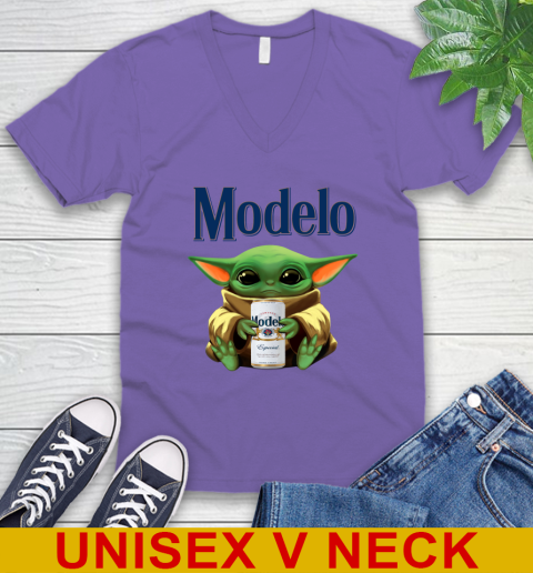 Star Wars Baby Yoda Hugs Modelo Especial Beer Shirt 57