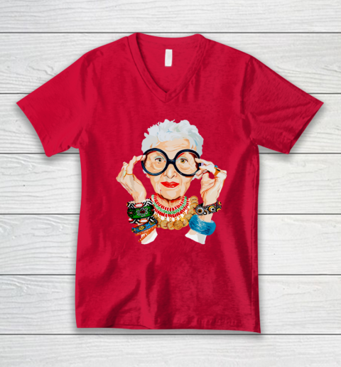 Iris Apfel V-Neck T-Shirt 5