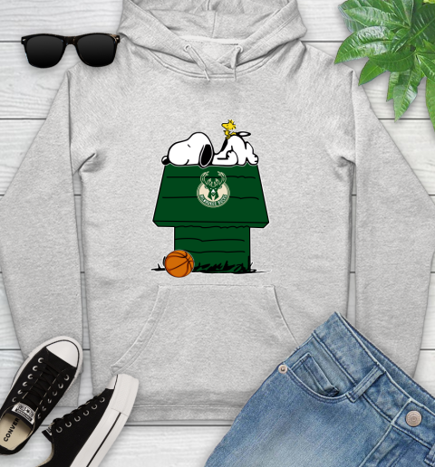 Milwaukee Bucks NBA Basketball Snoopy Woodstock The Peanuts Movie Youth Hoodie