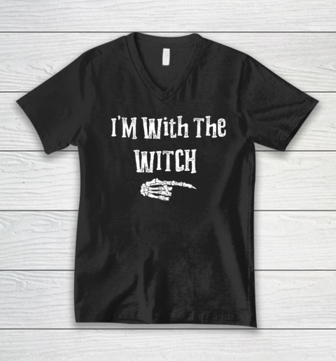 Halloween I'm With The Witch Funny Halloween V-Neck T-Shirt