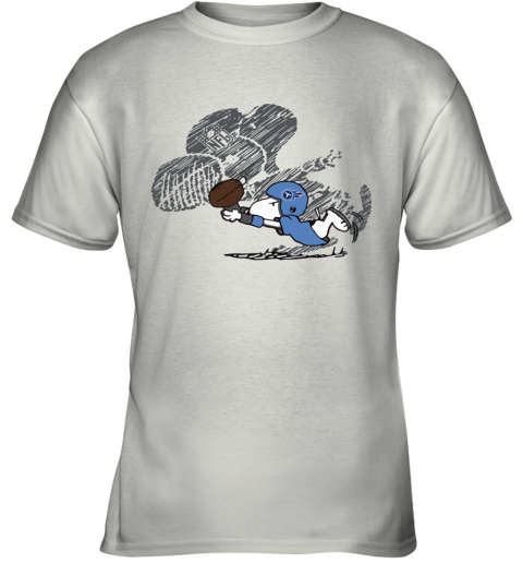 Tennessee Titans Snoopy Plays The Football Game h17b tennessee titans snoopy plays the football game youth t shirt 26 front white