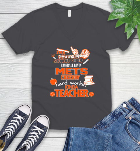 New York Mets MLB I'm A Difference Making Student Caring Baseball Loving Kinda Teacher V-Neck T-Shirt 4