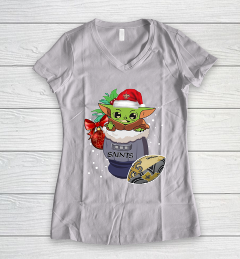 New Orleans Saints Christmas Baby Yoda Star Wars Funny Happy NFL Women's V-Neck T-Shirt 2