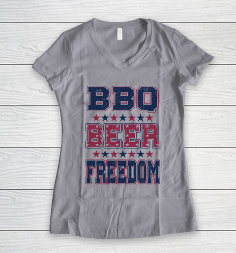 BBQ Beer Freedom Women's V-Neck T-Shirt 4