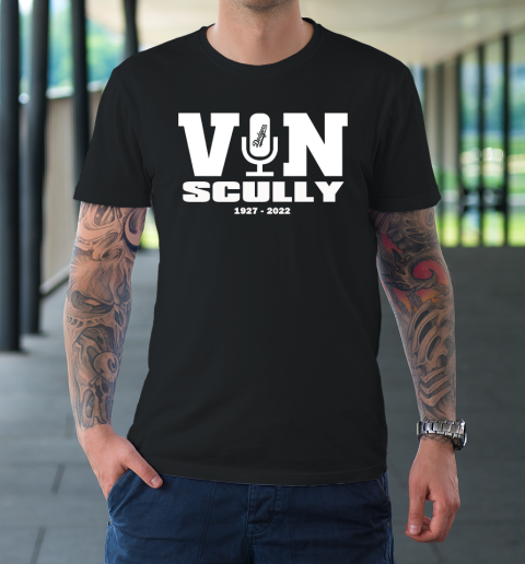 Vin Scully Microphone 1927 2022 T-Shirt
