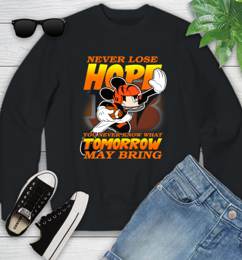 Cincinnati Bengals NFL Football Mickey Disney Never Lose Hope Youth Sweatshirt