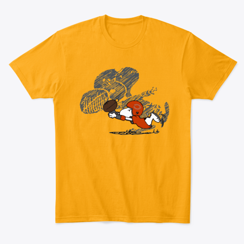 4rta chicago bears snoopy plays the football game classic t shirt 2 front gold