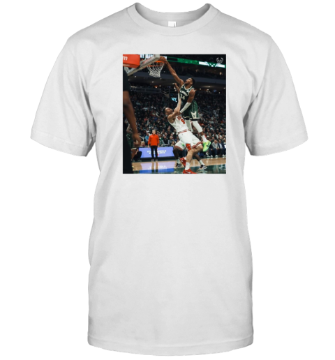 Milwaukee Bucks Giannis Antetokounmpo Frame It Poster T-Shirt