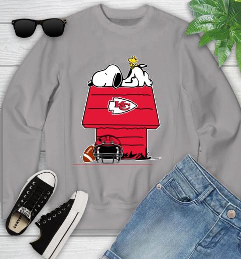 Kansas City Chiefs NFL Football Snoopy Woodstock The Peanuts Movie Youth Sweatshirt 4