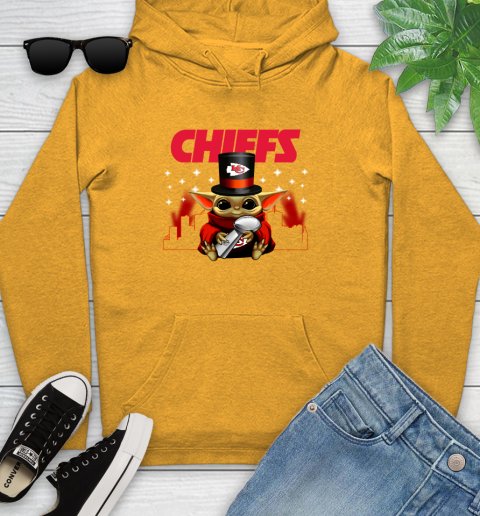 Super Bowl Baby Yoda Loves The Kansas City Chiefs Star Wars NFL Shirts 124