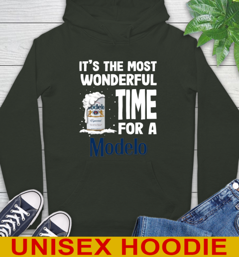I't the most wonderful time for a Modelo Especial beer lovers 24