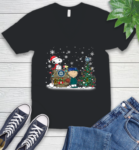 MLB Seattle Mariners Snoopy Charlie Brown Christmas Baseball Commissioner's Trophy V-Neck T-Shirt